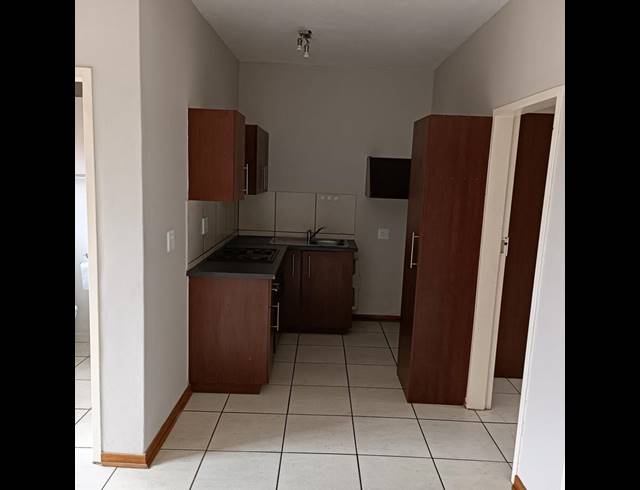 2 BEDROOM PROPERTY TO RENT IN DIE BULT
